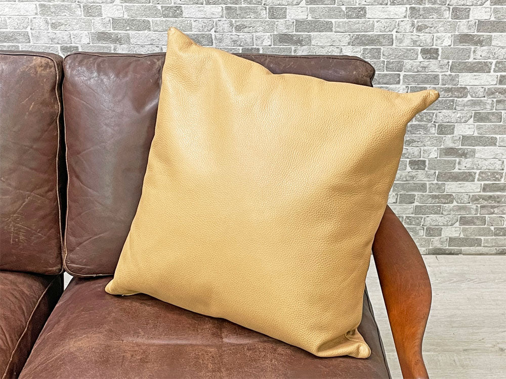 カンディハウス CONDE HOUSE レザー クッション 50×50cm 牛革 キャメル フェザークッション 中古品 買い取りしました。