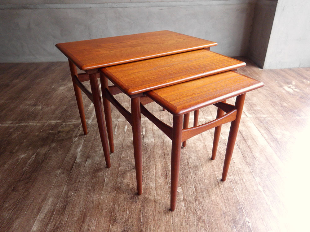 デンマーク ビンテージ Danish Vintage チーク材 3連 ネストテーブル サイドテーブル 北欧家具 中古品 買い取りしました。