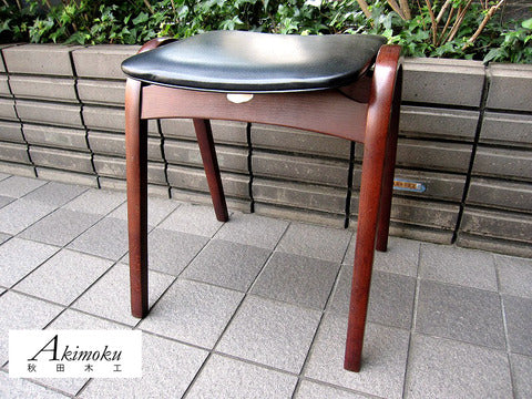 GOOD DESIGN賞受賞！ ～ジャパニーズモダンな名作スツール～ Akimoku / 秋田木工 『 スツール No.202（ 剣持スツール ）』 ブラック 入荷！！