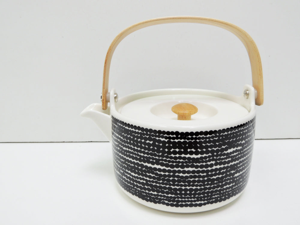 マリメッコ marimekko オイヴァ Oiva シイルトラプータルハ SIIRTOLAPUUTARHA ティーポット 未使用品 中古品 買い取りしました。