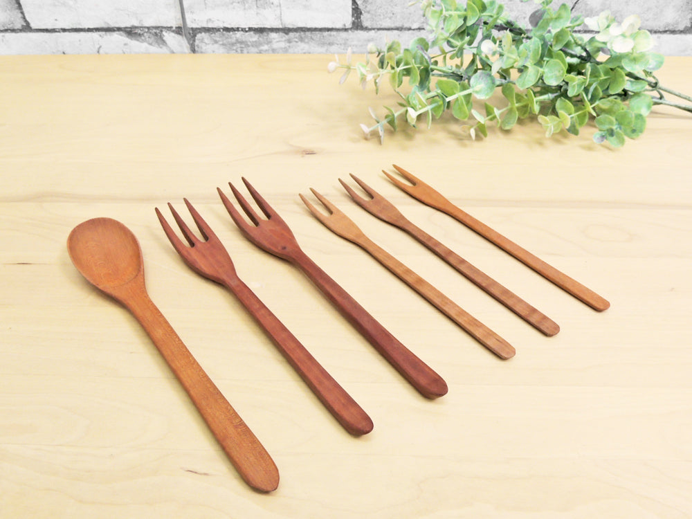 三谷龍二 木製 スプーン 1点 パスタフォーク 2点 ヒメフォーク 3点 現代作家 中古品 買い取りしました。