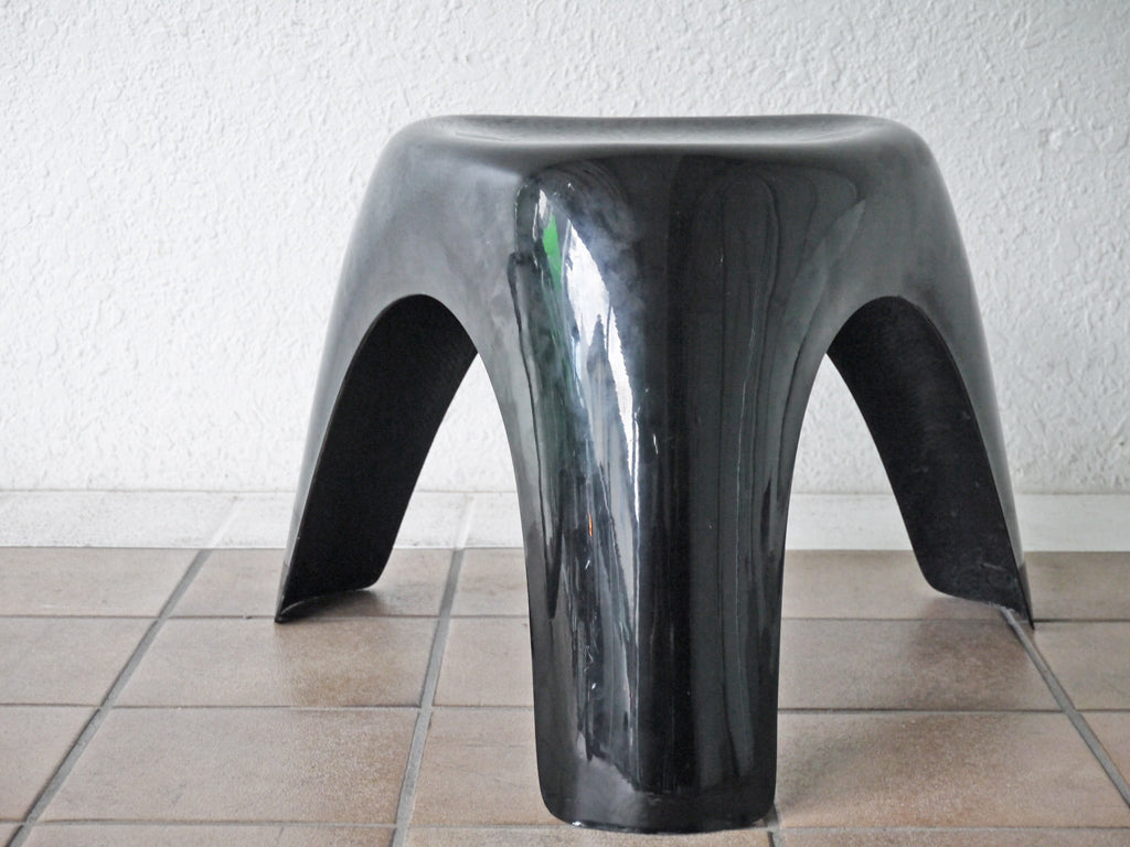 ハビタ habitat エレファントスツール Elephant Stool ブラック FRP製 柳宗理 ミッドセンチュリー 名作家具 イギリス 希少 中古品 買い取りしました。