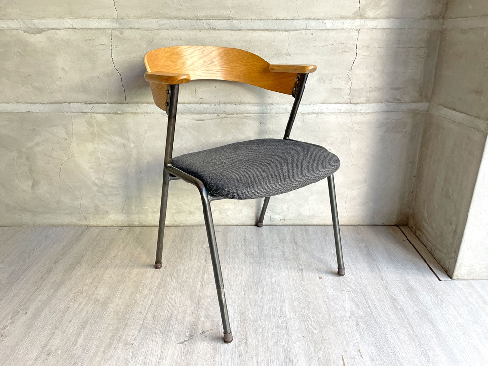 アデペシュ a.depeche ダニス danis ダイニングチェア ショートアーム チャコールグレー アッシュ材 定価\29,150-   中古品 買い取りしました。