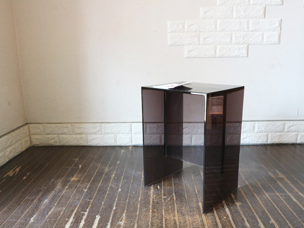 カルテル Kartell マックスビーム MAX-BEAM サイドテーブル LAUFEN 棚 サニタリー　中古品  買い取りしました。