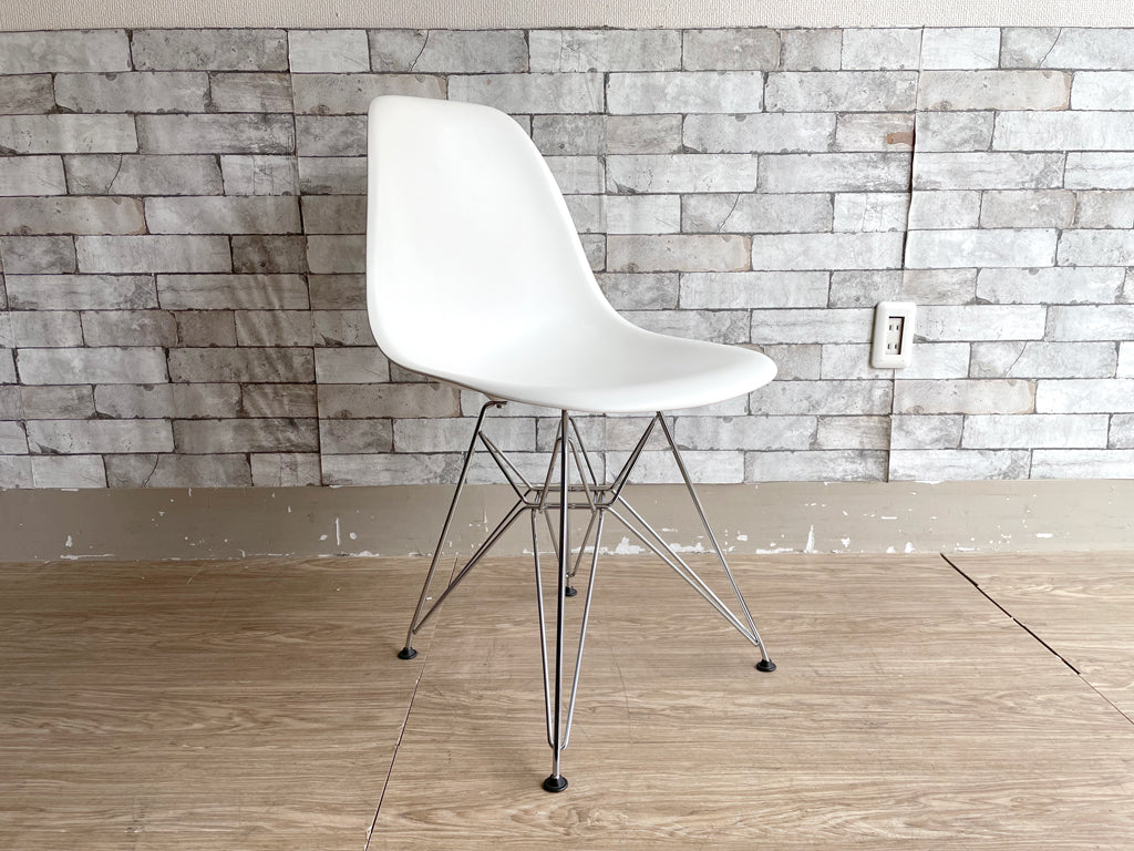 ヴィトラ Vitra サイドシェルチェア エッフェルベース ポリプロピレン製 ホワイト C&R イームズ ミッドセンチュリーデザイン 中古品 買い取りしました。