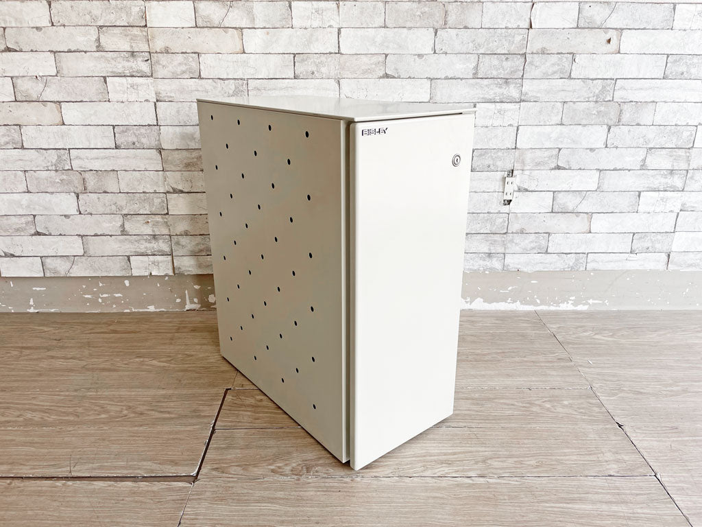 ビスレー BISLEY PCサーバーラック デスクキャビネット 抽斗1杯 鍵付き スチール オフィス家具 英国 中古品 買い取りしました。