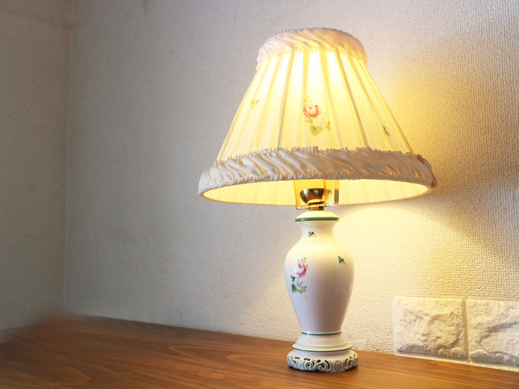 ヘレンド HEREND ウィーンのバラ テーブルランプ ハンドペイント 陶器製 透かし彫り 照明 ハンガリー 中古品  買い取りしました。
