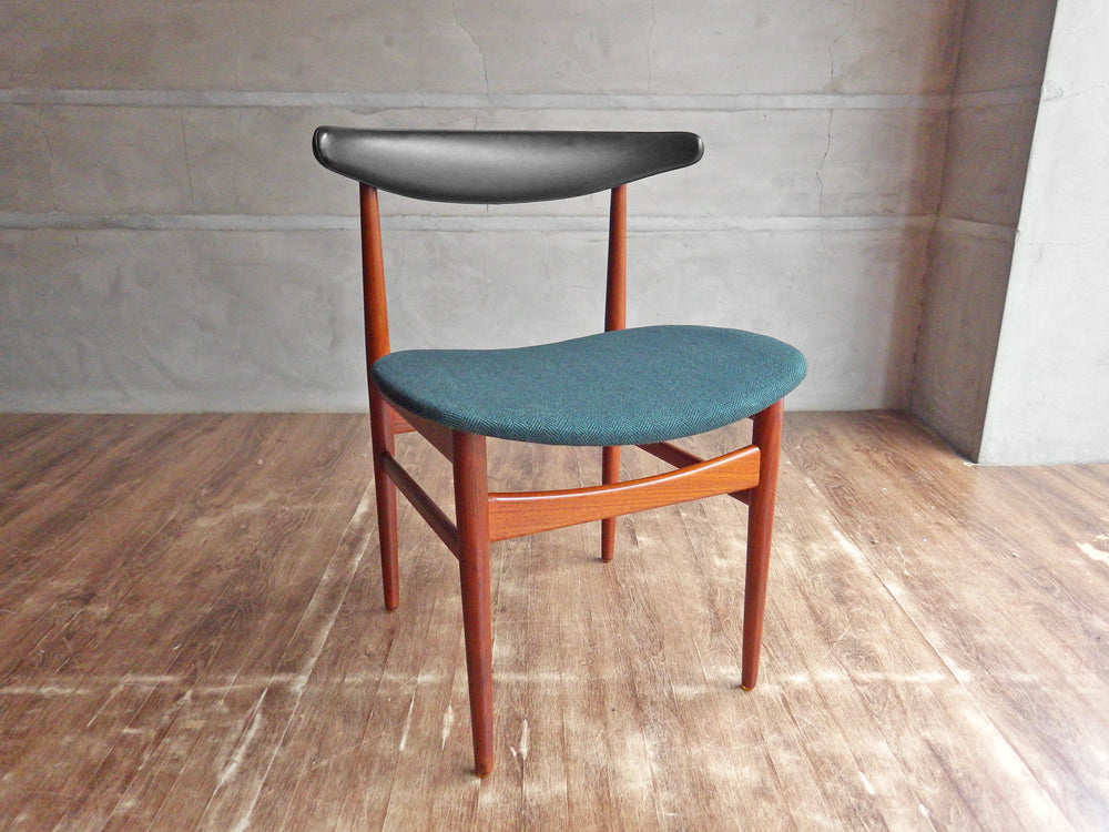 デンマークビンテージ Danish Vintage V.S.DENMARK チーク無垢材 ダイニングチェア ビニールレザー × ファブリック 張り替え済み  中古品 買い取りしました。