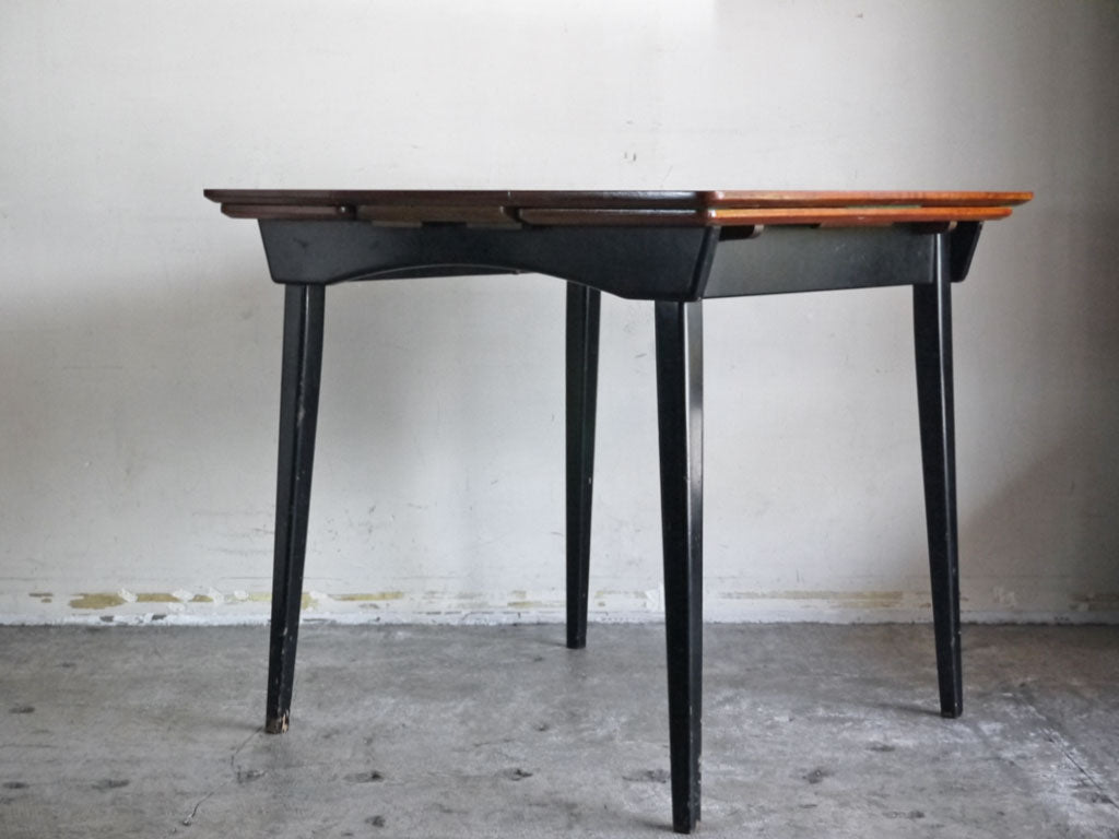 UKビンテージ UK Vintage チーク材 エクステンションテーブル ブラックペイント 伸長式 英国家具 1961年製 中古品 買い取りしました。