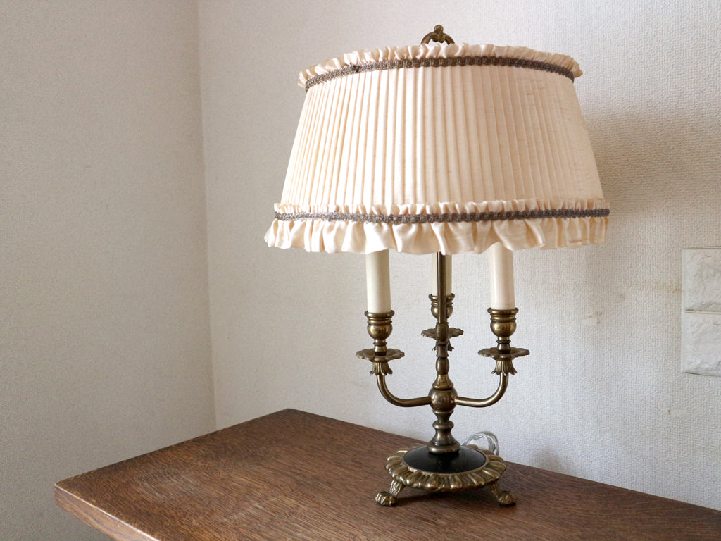 フランスアンティーク French Antique テーブルランプ 3灯 シャンデリア球 ロウソク型 クラシカル 中古品  買い取りしました。