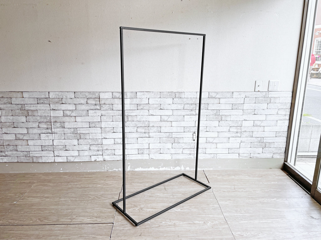 カナデモノ KANADEMONO シンプルアイアンハンガーラック ブラック W90cm コートハンガー 定価￥18,200- 中古品 買い取りしました。