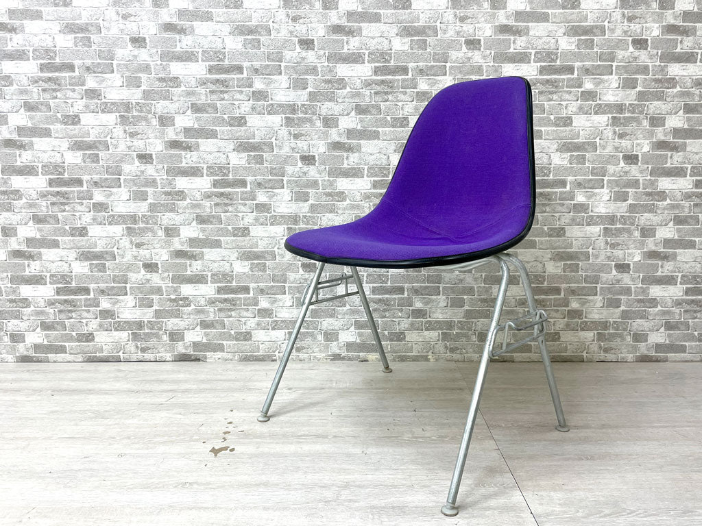 ハーマンミラー Herman Miller サイドシェルチェア サード 3rd アプホルスター ファブリック パープル スタッキングベース イームズ  中古品 買い取りしました。