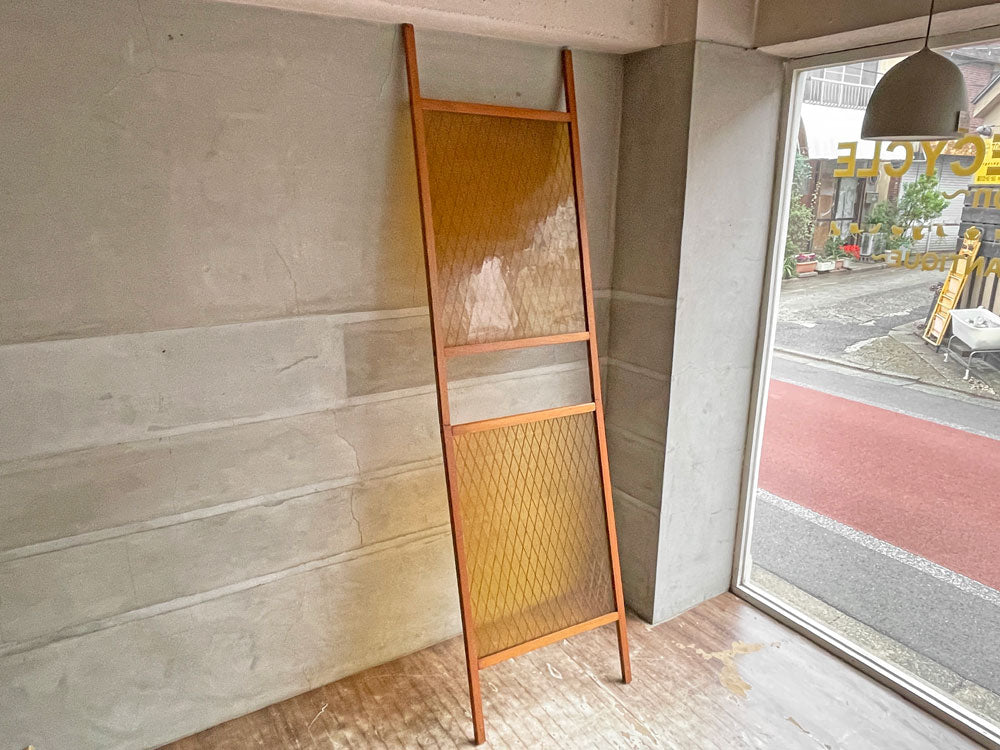 ジャパンビンテージ パーテーション アクリル板×ラワン材 レトロスタイル 店舗什器 建具 DIY リメイク 中古品 買い取りしました。