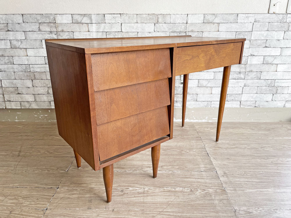 USビンテージ Vintage 片袖デスク 木製デスク 抽斗4杯 W111cm ミッドセンチュリー 中古品 買い取りしました。