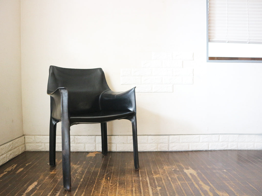 カッシーナ Cassina 413 CAB アームチェア キャブチェア 本革 ブラック マリオ・ベリーニ イタリア モダンデザイン 定価￥356,400-　中古品  買い取りしました。