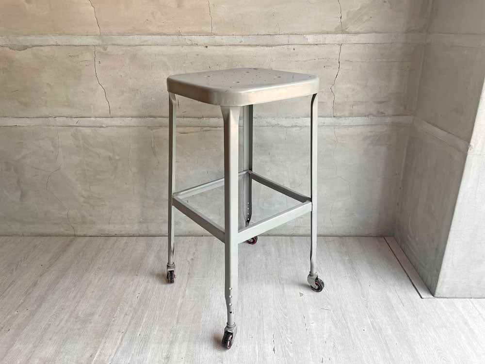 リオン LYON ファクトリー スツール FACTORY STOOL Lサイズ メタルスツール キャスター付き P.F.S取扱 廃番 中古品 買い取りしました。