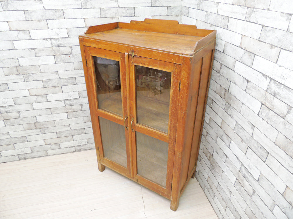 オールドメゾン old maison アジアンチーク 無垢材 ガラスキャビネット 飾り棚 本棚 古材 ビンテージスタイル  中古品 買い取りしました。