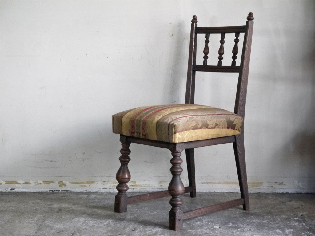 ジャパンビンテージ Japan Vintage 竹中家具 オーク無垢材 ダイニングチェア サイドチェア クラシカルデザイン 中古品 買い取りしました。
