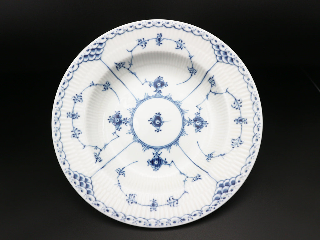 ロイヤルコペンハーゲン Royal Copenhagen ブルーフルーテッド ハーフレース ディーププレート 24cm デンマーク 北欧食器 中古品  買い取りしました。