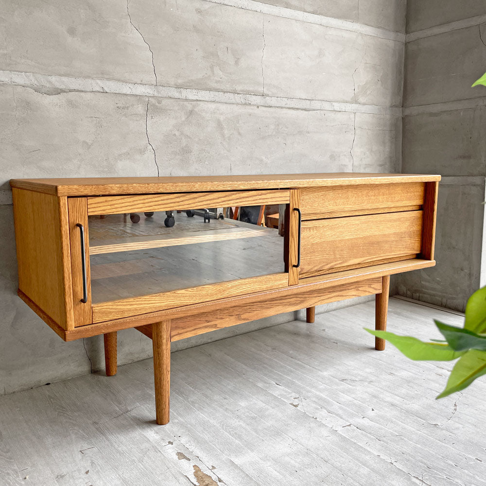 【学芸大学店】モモナチュラル MOMO Natural ベント VENT サイドボード SIDE BOARD 120 CL WOOD LEG オーク材 ガラス扉 ハイレッグ スチールハンドル オイルフィニッシュ AVボード 定価￥68,000-♪ 買取させていただきました。