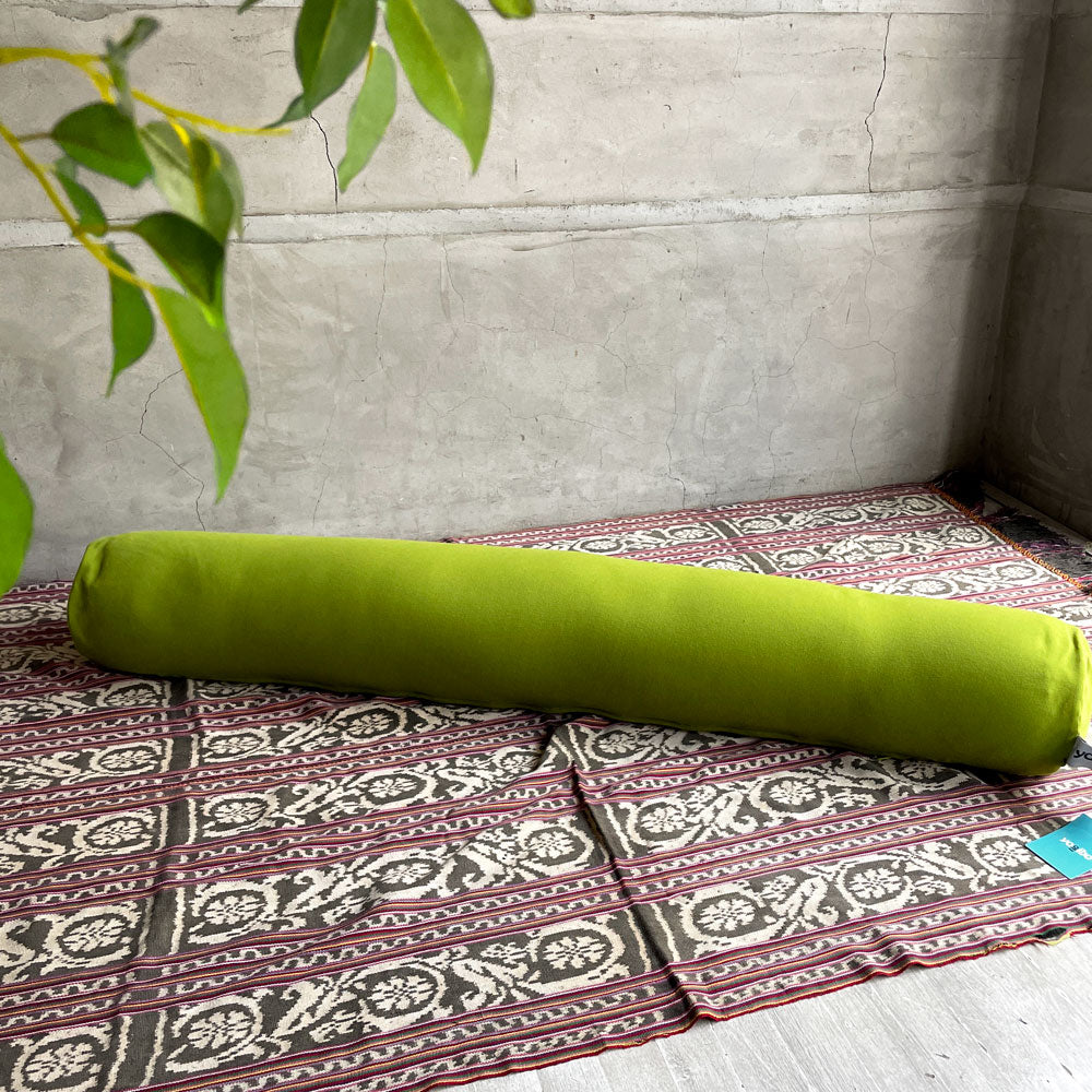 【学芸大学店】ヨギボー Yogibo ロールミディ Roll Midi ビーズクッション 抱き枕 ライムグリーン 未使用品  定価￥10,890-♪ 買取させていただきました。