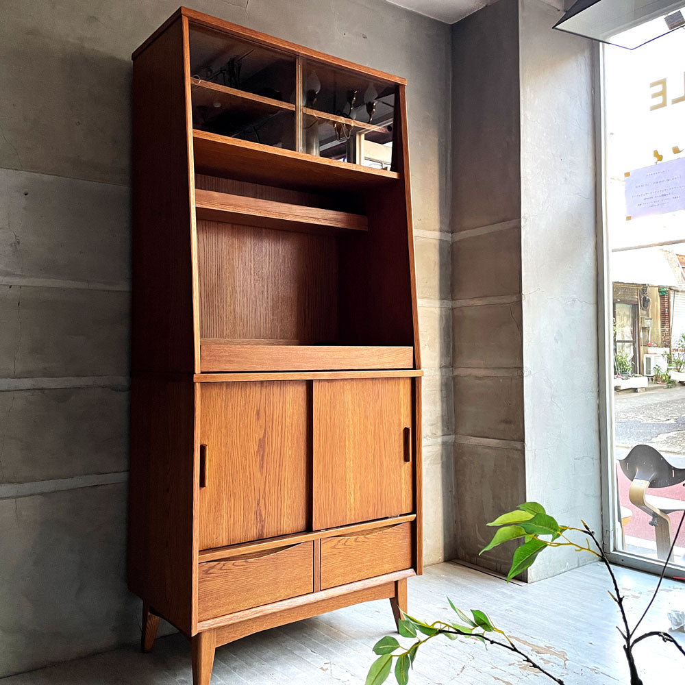 ウニコ unico シグネ SIGNE キッチンボード カップボード 食器棚 オーク材 W80cm 旧モデル 脚付 ナチュラルスタイル 定価￥127,740- ～北欧デザイン＋日本に適した使い勝手～