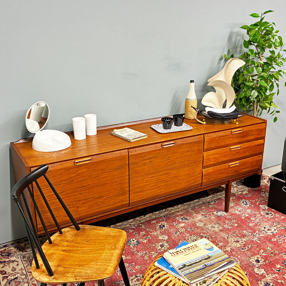 Bath Cabinet Makers サイドボード チーク材 UKビンテージ 英国家具 北欧スタイル～冴えた一台～