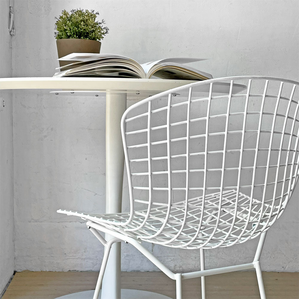 ノル Knoll 420 サイドチェア ワイヤーチェア ホワイト ハリー・ベルトイア Harry Bertoia ミッドセンチュリー 名作椅子 ～軽やかに空間を引き締める、名作ワイヤーチェア～