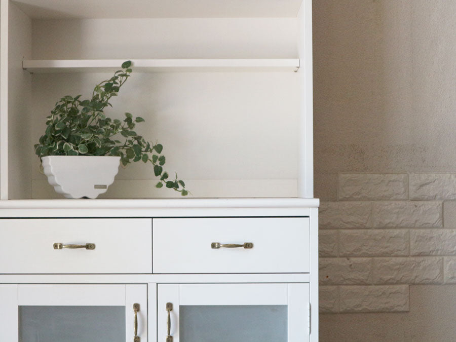 モモナチュラル MOMO Natural ランド LAND キッチンボード パイン無垢材 タイルトップ レンジボード 食器棚 ホワイト ～『優しくて、凛とした佇まい』～