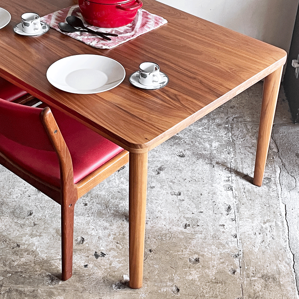 カリモク Karimoku ダイニングオーダーテーブル DU5325 スタンダードタイプ ウォールナット無垢材 4本脚 幅150cm×奥行90cm ～静かな美しさを食卓に～