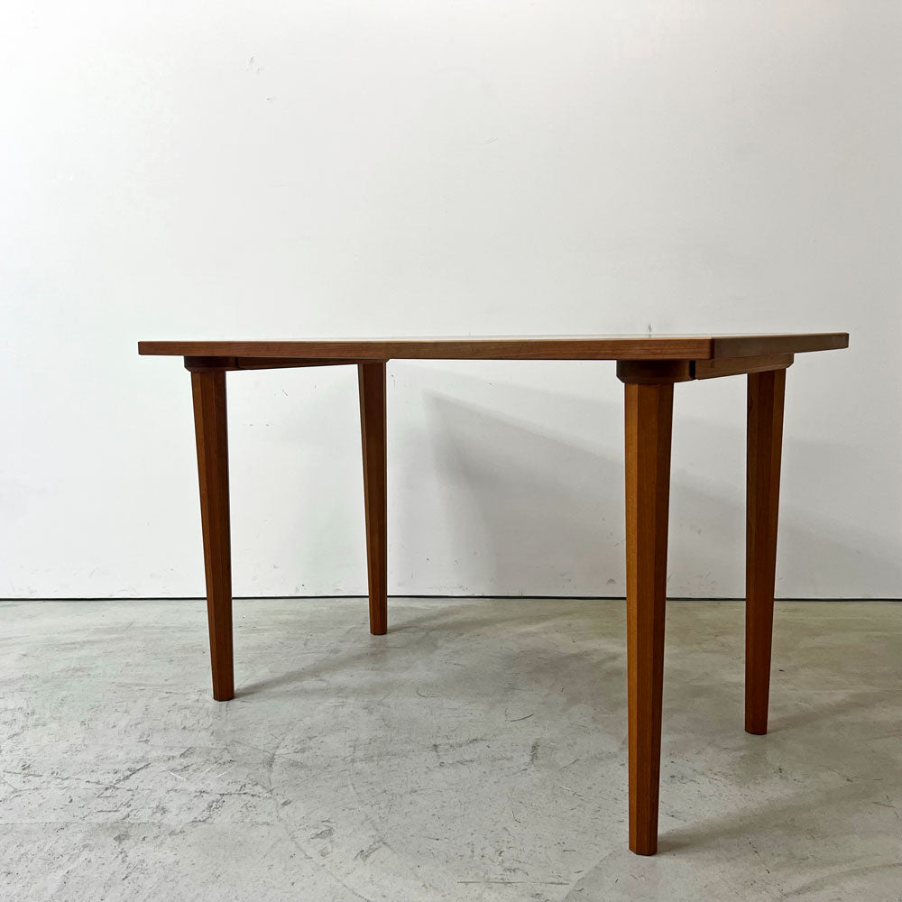 【祖師ヶ谷大蔵店】ウッドユウライクカンパニー WOOD YOU LIKE COMPANY 八角テーパーテーブル ダイニングテーブル チェリー材 W110cm 神山公一 買取させていただきました。
