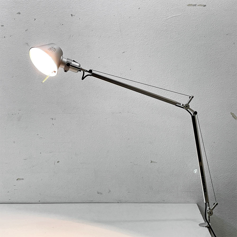 【祖師ヶ谷大蔵店】アルテミデ Artemide トロメオ TOLOMEO モーゼット MORSETTO デスクランプ クランプ式 アームライト 箱付き ミケーレ・デ・ルッキ イタリア 買取させていただきました。