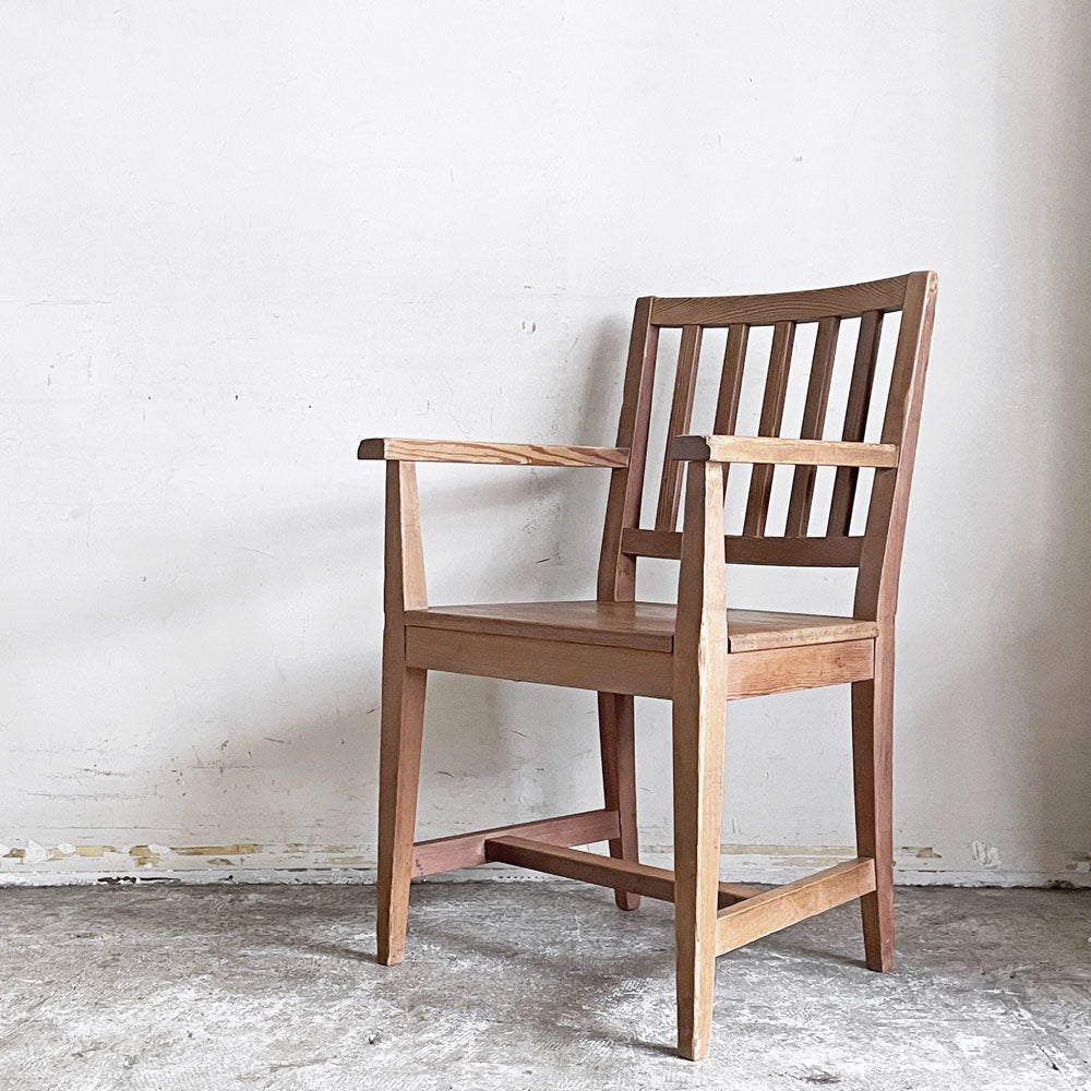 【自由が丘店】北の住まい設計社 ミッションアームチェア Mission arm chair ダイニングチェア 板座 パイン材 ナチュラル 買取させていただきました。