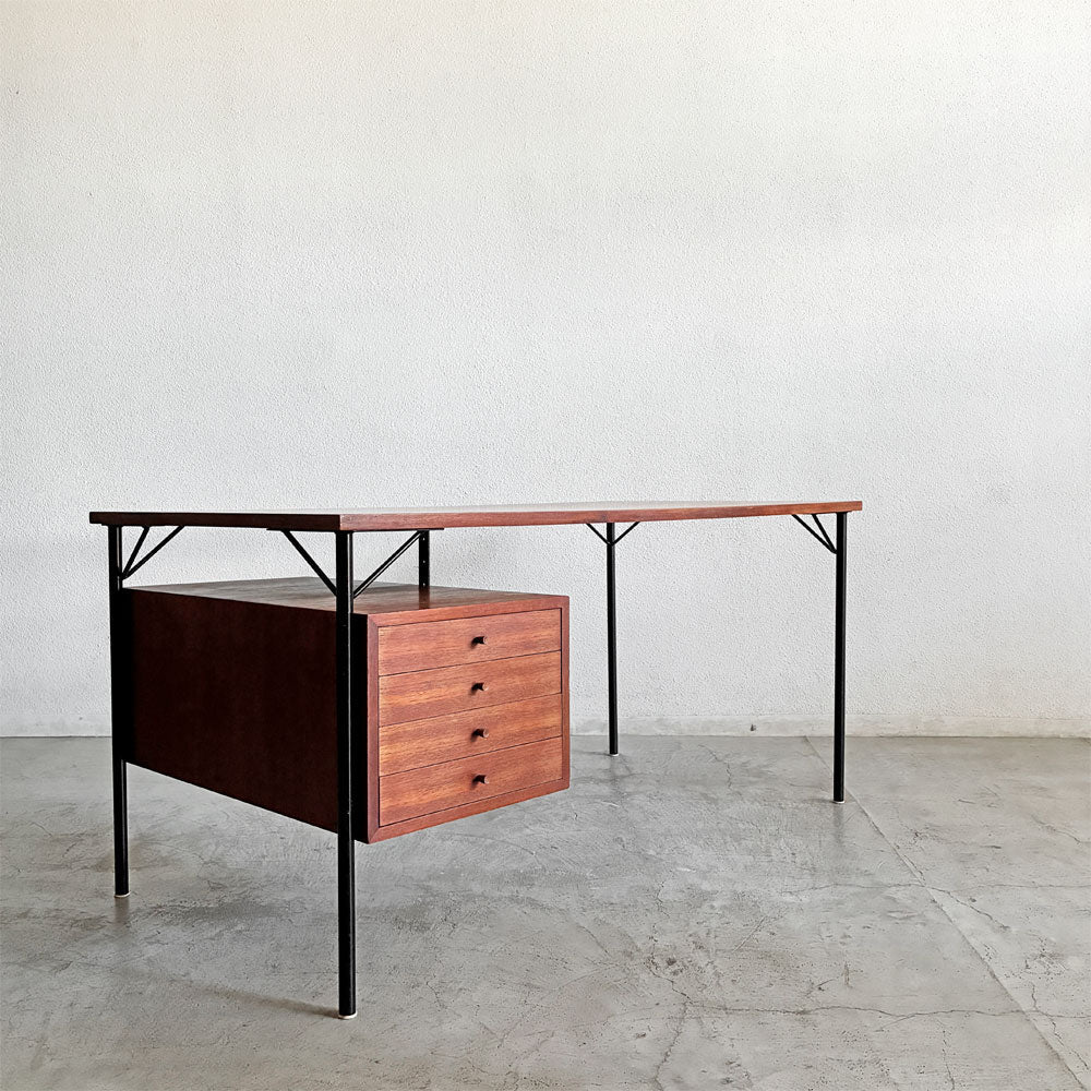 【登戸BASE店】ビンテージ Vintage チーク材 片袖デスク W150cm 抽斗4杯 背面棚 スチール脚 ミッドセンチュリー 買取させていただきました。