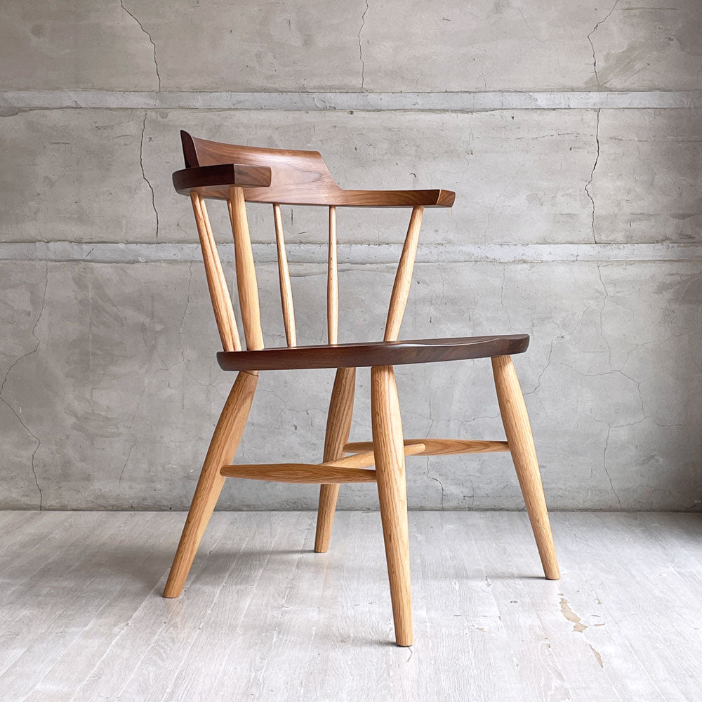 【学芸大学店】柏木工 KASHIWA KURA WINDSOR キャプテンチェア ダイニングチェア SC3K オーク×ウォールナット セミオーダー 定価￥56,100- 買取させていただきました。