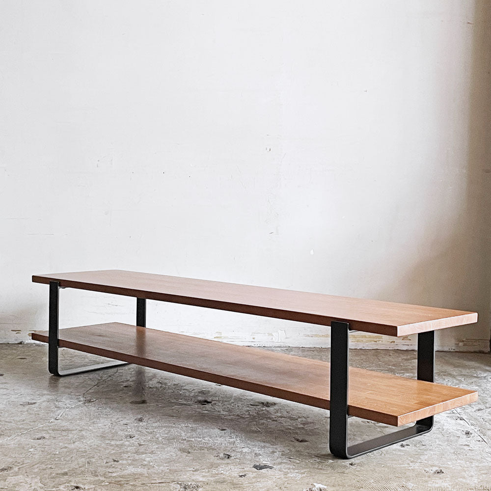 【自由が丘店】かなでもの KANADEMONO THE TV BOARD LOW TABLE ラーバーウッド無垢材 × Black Steel w150cm 買取させていただきました。