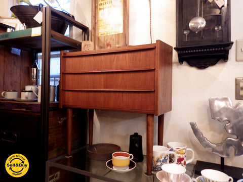 北欧ビンテージ デンマーク 3drw チーク材 チェスト ～ 改めてビンテージの魅力を感じさせてくれる素朴なデザイン【買取と販売とレンタルのお店】