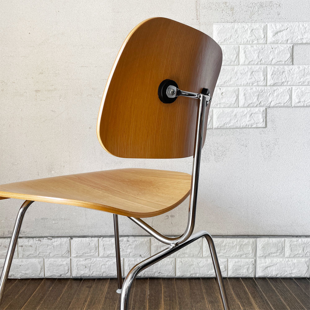ハーマンミラー Herman Miller プライウッドダイニングチェア DCM ホワイトアッシュ メタルレッグ C&R イームズ ミッドセンチュリー 定価￥169,400- ～ 20世紀最高の曲線 ～