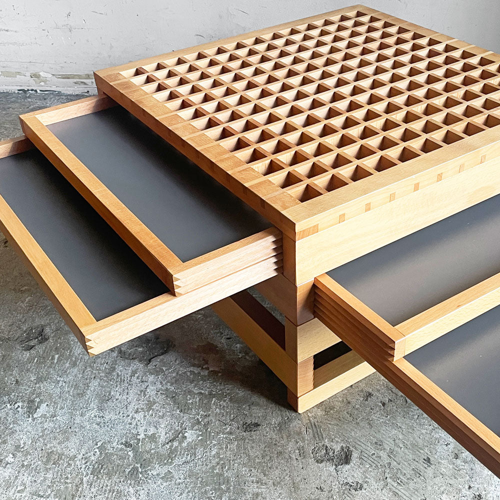 ベラート Bellato テトラテーブル Tetra Table ヴェルナール・ヴューアルヌッソン Bernard Vuarnesson 格子天板 イタリア ～ 構造で魅せる家具 ～