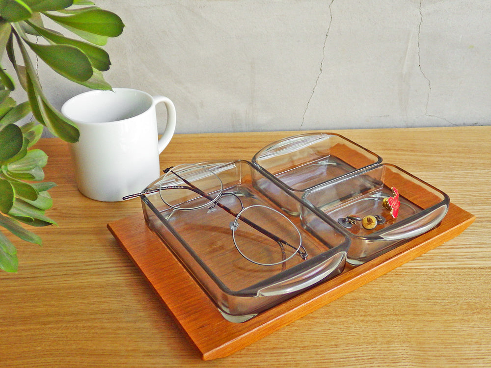 北欧ビンテージ Scandinavian Vintage ガラススクエアディッシュ 3pcs & チークトレイ セット ガラス容器 スモークガラス 中古品 買い取りしました。