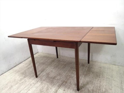 北欧 デンマーク製 チーク材 伸長式 ダイニング テーブル 83cm ～ 永遠を思わせる美しいチークの魅力【買取と販売とレンタルのお店】