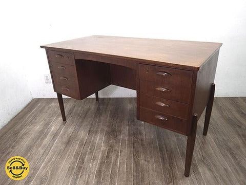 北欧家具 デンマーク製 ビンテージ デスク 机 チーク材 両袖 ～ 北欧の意匠が感じられる素敵なデスク　【買取と販売とレンタルのお店】
