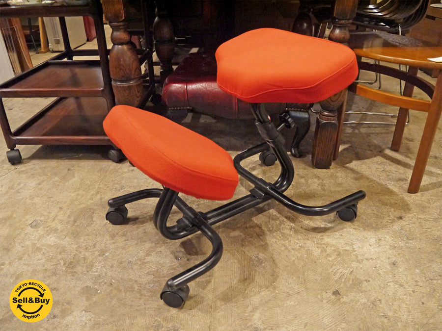 ホーグ HAG 5040 バランスチェア サポート キャスター付き 北欧ノルウェー レッド 中古品 買い取りしました！ 自由が丘店 出張買取もお任せください。