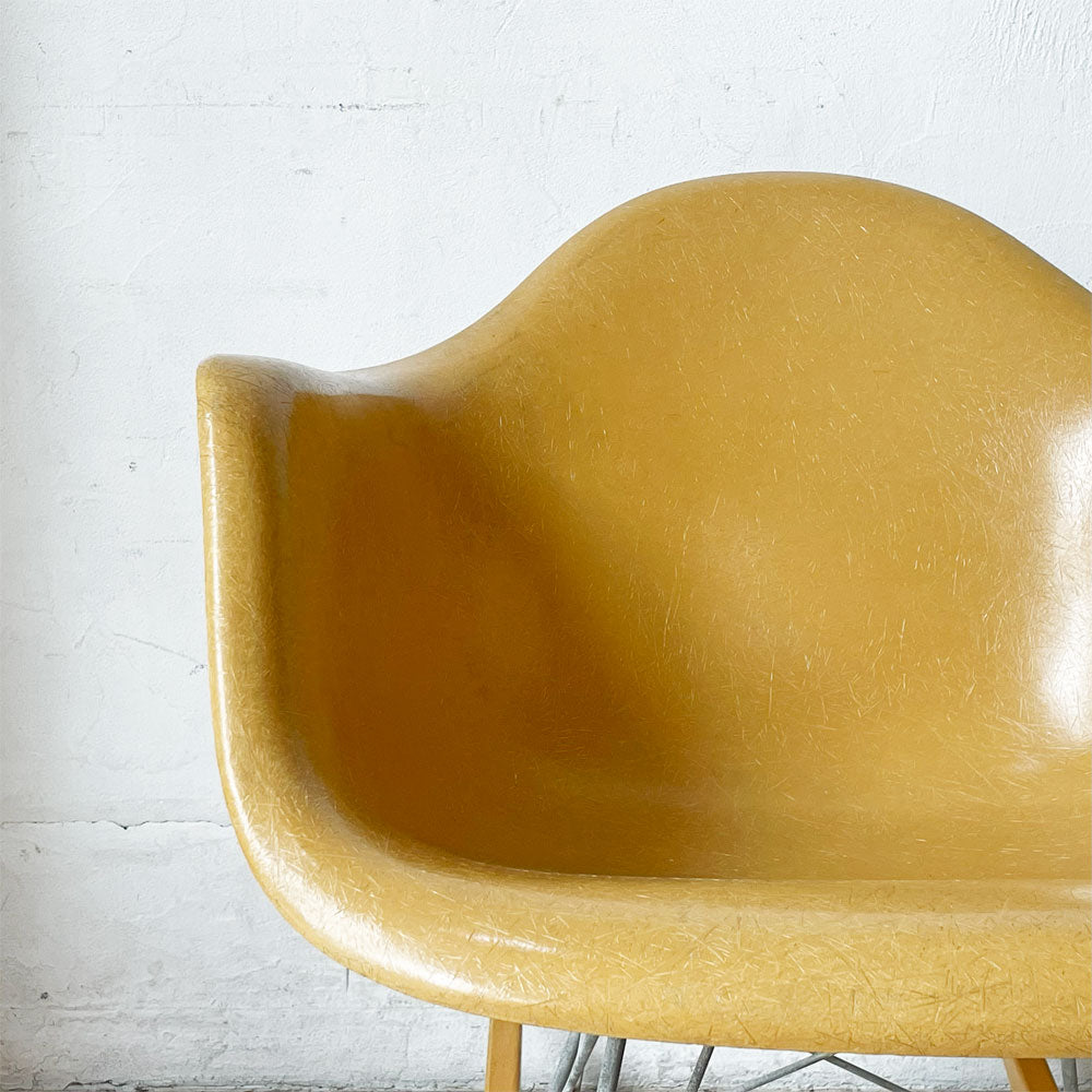 ハーマンミラー Herman Miller アームシェルチェア セカンド 2nd ビンテージ FRP ロッカーベース イームズ ミッドセンチュリー ～ 永久不滅の名作です。