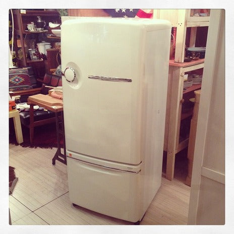 大きなWiLL 遂に再入荷しました！2000年製造の260Lサイズ♪ノスタルジックな冷蔵庫～National ”WiLL”  FRIDGE 260L　ホワイト ♪【買取＆販売＆レンタル】
