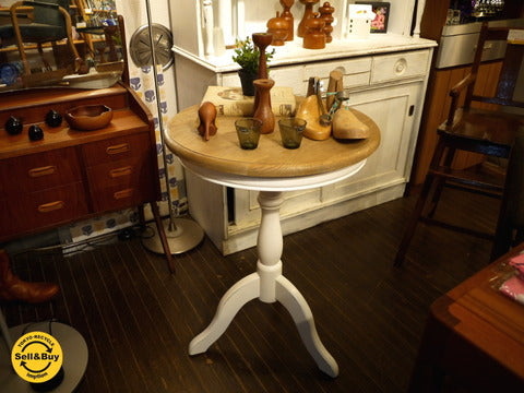 サラグレース SARAH GRACE デビューシリーズ DEBUT ミニテーブル ROUND MINI TABLE～自然の風合いとアンティークホワイトのフレンチシックインテリア【買取と販売とレンタルのお店】