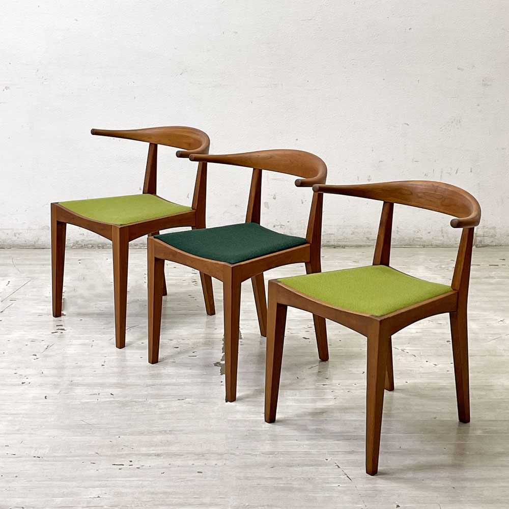 【祖師ヶ谷大蔵店】ウッドユーライクカンパニー WOOD YOU LIKE COMPANY アイチェア AI CHAIR アームチェア チェリー無垢材 ファブリック張替え済み グリーン & ライトグリーン 計3脚 買取させていただきました。