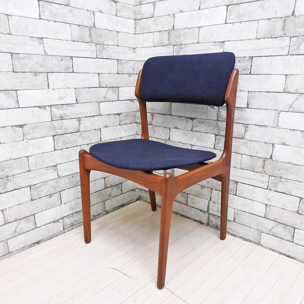 オーディーモブラー O.D.Mobler チーク材 ダイニングチェア model49 ネイビー ファブリック張替え済 Erik Buck デンマークビンテージ 北欧家具  中古品 買い取りしました。