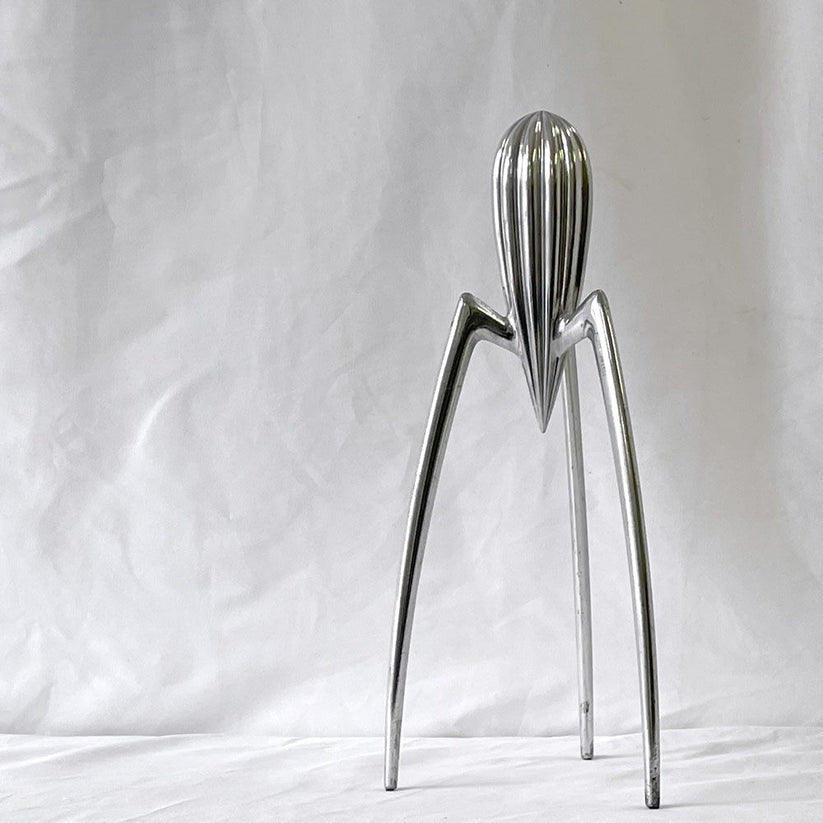 アレッシィ ALESSI ジューシーサリフ Juicy Salif レモンスクイザー アルミニウム フィリップ・スタルク Philippe Starck 買取させていただきました。