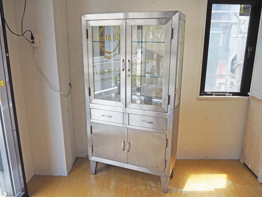 ステンレススチール ドクターキャビネット ケビント ガラスケース 医療薬品 棚 100％ステンレス 抗菌 ショーケース ガラス戸棚 中古品 買い取りしました。